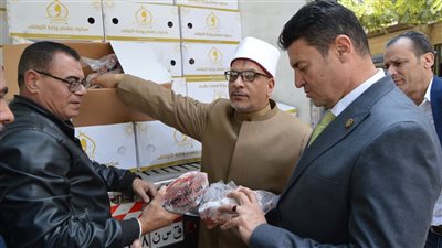 السكرتير العام  يشهد استلام 