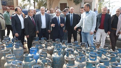 محافظ بني سويف يوجه بتكثيف المرور على مستودعات البوتاجاز ومراجعة الاشتراطات 