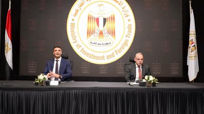 وزيرا الاستثمار والصناعة يجتمعان مع بنوك الاستثمار بمشاركة 4 جهات حكومية