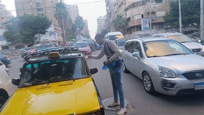 شباب الإسكندرية يوزعون 800 شنطة إفطار طريق ضمن حملة «خليك إيجابي»