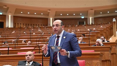 العطيفي يطالب المالية بحلول اقتصادية غير تقليدية وتحسين أحوال الموظفين المادية