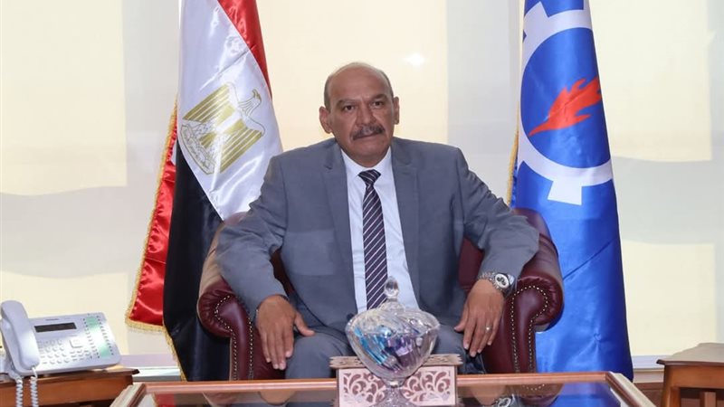 محافظ السويس 