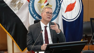 وزير البترول يتابع مع شيفرون التنسيق للانتهاء من ربط حقل أفروديت القبرصي بمصر