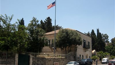 السفارة الأمريكية في القدس: لا يمكننا حاليا إجلاء الأمريكين على مغادرة إسرائيل
