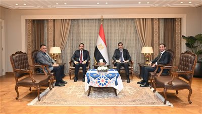 وزير الشباب والرياضة يلتقي مدير جهاز مستقبل مصر للتنمية المستدامة