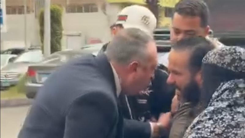 جانب من الفيديو 