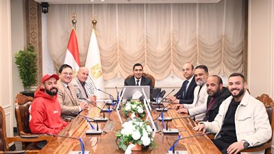 وزير الشباب والرياضة يشيد بفريق تنظيم «إفطار 15 رمضان»