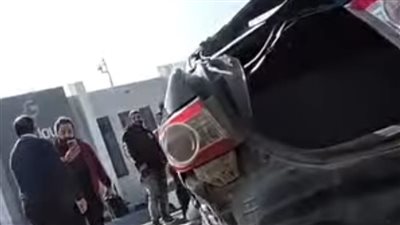 دون إصابات بشرية.. السرعة الزائدة تحطم سيارتين بمحور الوفاء والأمل