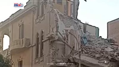انهيار جزئي لعقار قديم بميدان بالاس في المنيا دون إصابات