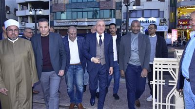 محافظ الأقصر يشارك عمال النظافة حفل الإفطار السنوي بمؤسسة مصر الخير