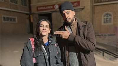 بصورة مع روان الغابة.. عصام السقا يوجه رسالة لمتحدثة الجيش الإسرائيلي 