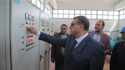 احتفالًا بالعيد القومي.. محافظ قنا يفتتح أعمال إحلال وتجديد محطة مياه الوقف