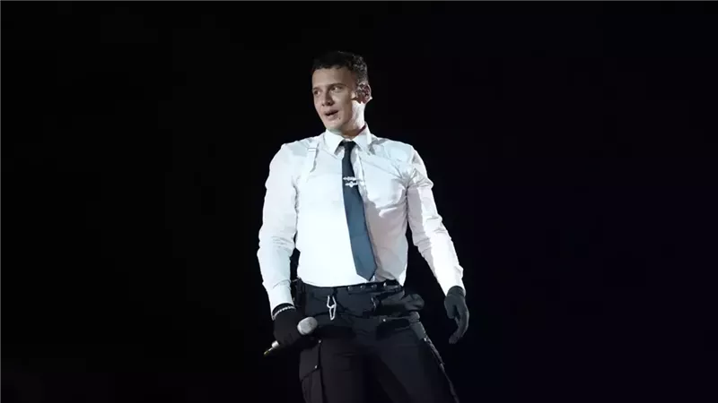 نجم البوب ​​إديس