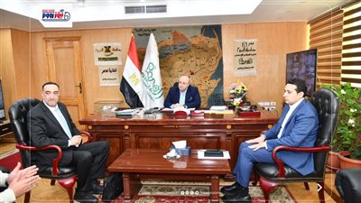 محافظ الفيوم يناقش مع شركة تدويرالمخلفات آليات التعاون في إدارة المدفن الصحي