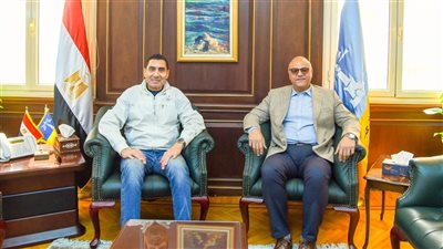 وزير الشباب والرياضة يلتقي محافظ الإسكندرية بالديوان العام  