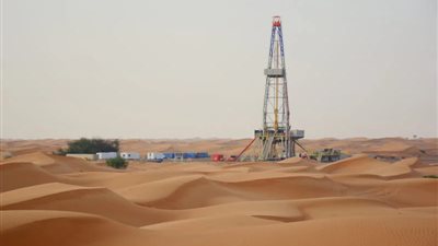 البترول تكشف: آبار جديدة بالمتوسط والصحراء الغربية على خريطة إنتاج الغاز