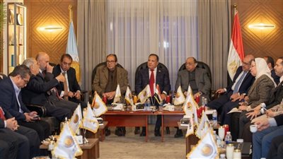 الشعب الجمهوري يناقش قانون المحليات ودور الأحزاب بتأهيل كوادر المجالس المحلية
