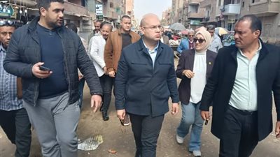 نائب محافظ الجيزة يتابع مشروعات الرصف بمدينة الحوامدية ويوجه برفع الاشغالات