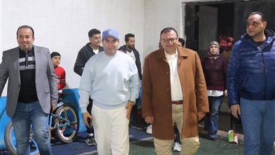 مدير مديرية الشباب بدمياط يشارك منافسات البطولة الرمضانية للكرة الطائرة