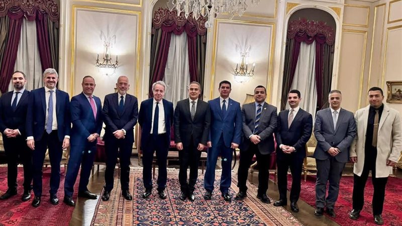 مشاورات مصر يونانية