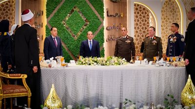 الرئيس السيسي يوجه بدراسة إمكانية إحالة المتلاعبين بالأسعار إلى القضاء العسكري