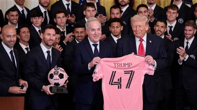 ترامب : الأهلي أفضل نادي في مصر .. وإبني يحب ميسي ورونالدو