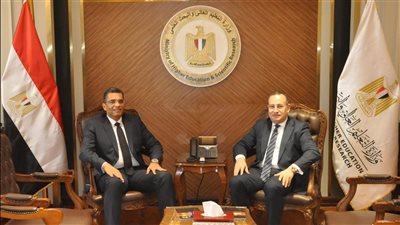 وزير التعليم ومحافظ البحر الأحمر يبحثان تعزيز التعاون بين الجامعات والمحافظة