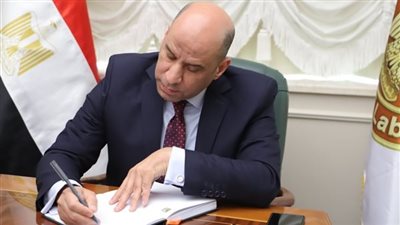 شراكة بين «العمل والجامعة البريطانية» لتأهيل الشباب لسوق العمل الدولي