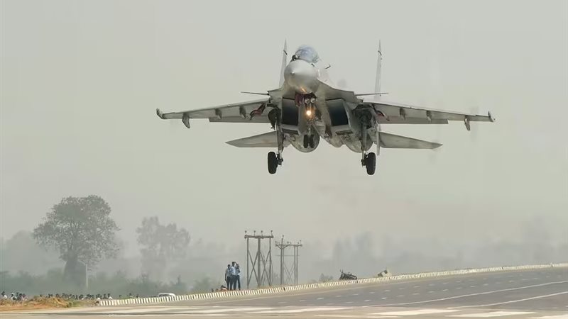 طائرة Su-30MKI 