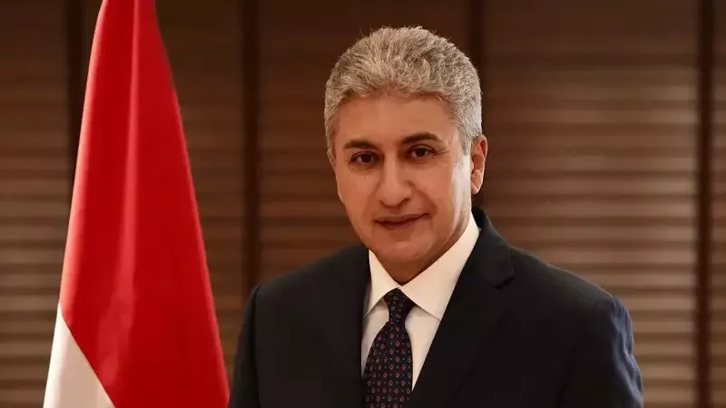 وزير السياحة والاثار