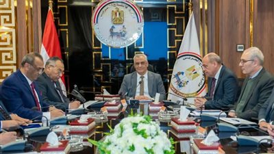 جمبلاط: نعزز تنافسيتنا لنغطي الاحتياجات المحلية والاتجاه إلى التصدير