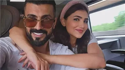 «لو مش محمد سامي متتجوزيهوش».. دفاعه عن زوجته مي عمر يثير الجدل