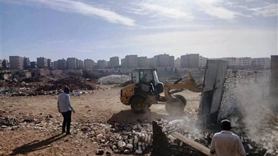 محافظ أسوان يوجه  بإزالة التعديات بمدن أسوان ودراو  والرديسية علي أراض الدولة