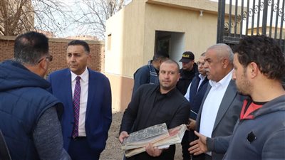 استجابة لشكاوى المواطنين.. محافظ القليوبية يُجري جولة مفاجئة بقرية 