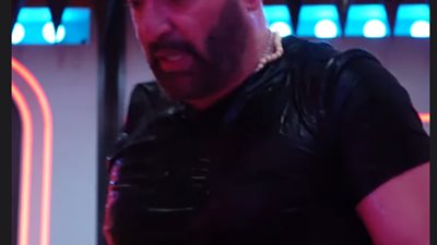 تعليق ساخر من رامز جلال في حلقة برنامج المقالب: السقا نجم الأكشن ونيته سليم