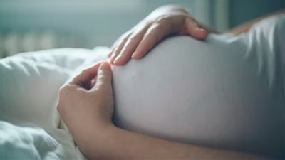 عشبة الأشواجاندا آمنة أثناء الحمل.. هل هي آمنة أم محفوفة بالمخاطر؟