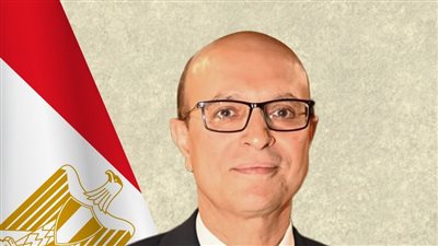 رئيس جامعة أسيوط يهنئ المرأة المصرية بمناسبة اليوم العالمي للمرأة 