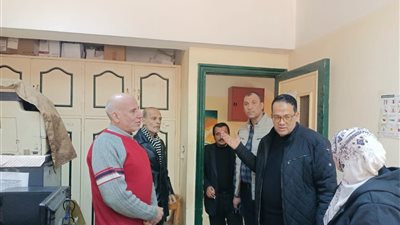 وكيل تعليم الغربية يشدد على صرف مستحقات العاملين بكفر الزيات وحضور الطلاب