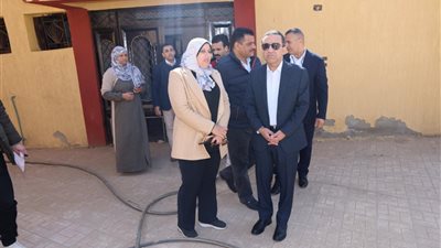 محافظ المنوفية يفاجئ مركز شباب أم خنان ويقرر استبعاد المدير وإحالته للتحقيق