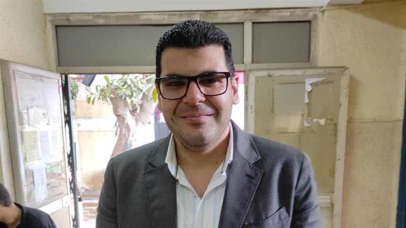 الدكتور احمد عبد