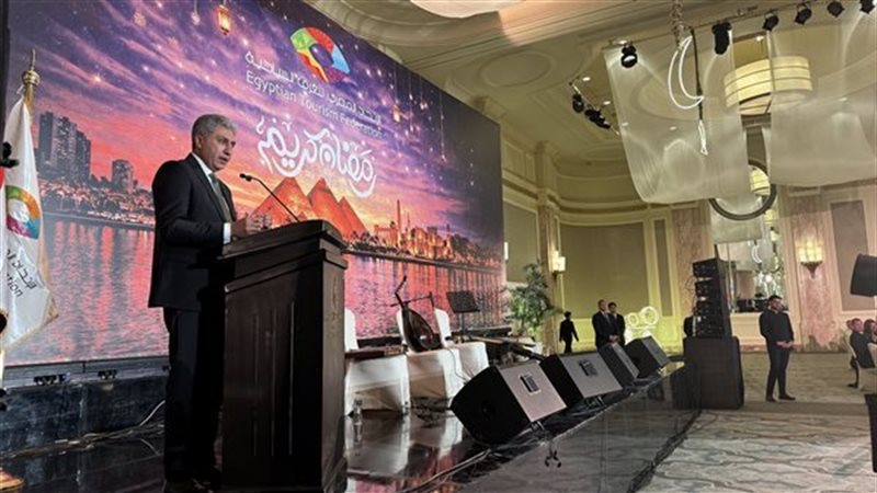 وزير السياحة والاثار