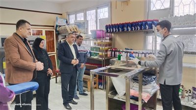 مدير تعليم دمياط يتابع التقييمات العملية بالمدرسة الفندقية برأس البر