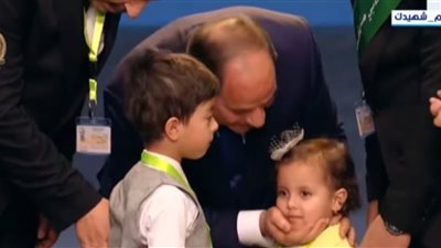 ابن الشهيد محمد إيهاب للرئيس: عايز أطلع ظابط عشان أجيب حق بابا