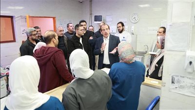 لمتابعة جودة الخدمات.. نائب وزير الصحة يجري جولة تفقدية مفاجئة لمستشفى السلام 