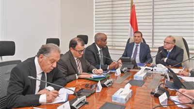 تنسيق بين الاستثمار والزراعة لتعزيز سلاسل الإمداد المستدامة بأفريقيا