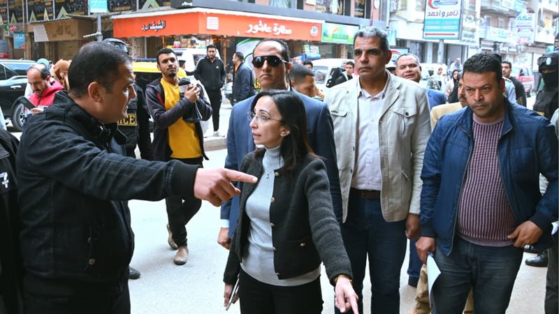 محافظ البحيرة تقود