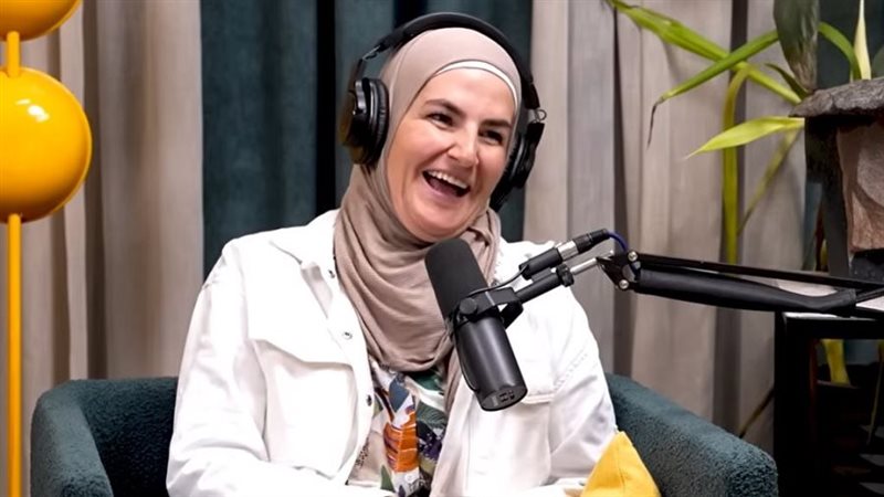 إليزابيث جاكشتات
