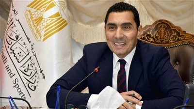 قرارات صارمة لجوهر نبيل للضبط وإعادة الهيكلة بعد الجولة المفاجئة بمراكز الشباب