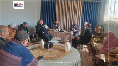مناقشة تفعيل دور المراكز الإرشادية في خدمة المجتمع الزراعي بالفيوم