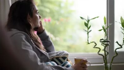 أخطر من العزلة .. نوع خفي من الوحدة يهدد صحتك النفسية 	